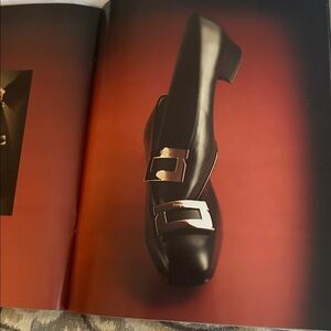 FERRAGAMO Classic Black Heels Shoes, 7